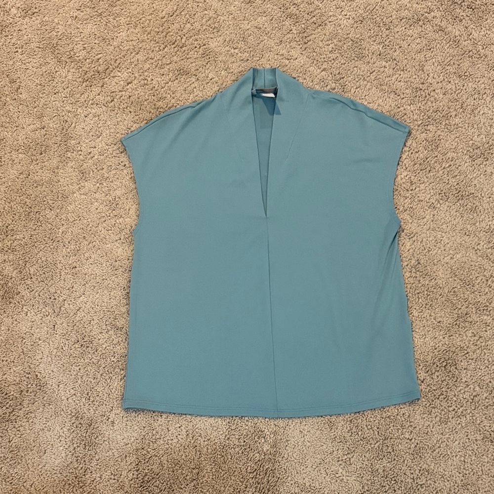 H&M Sleeveless V-Neck Women’s Top in Dusty Blue Size Small